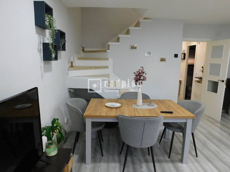 Foto 99f19881-bdb3-4148-add1-a5e3de42edbf. Casa amb calefacció piscina a Perales del Río Getafe