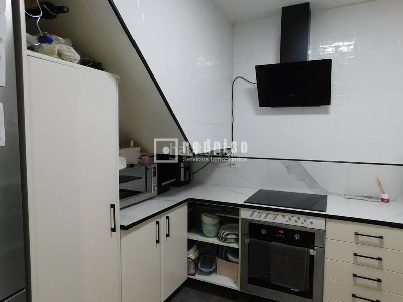 Foto 9a45ab9c-6ed2-48d5-945f-cbba27b538c8. Casa amb calefacció piscina a Perales del Río Getafe