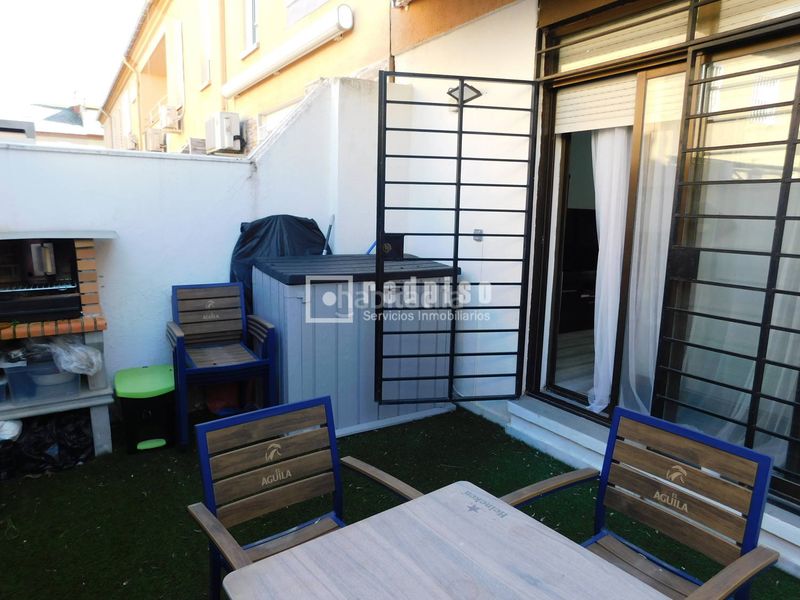 Foto b795b7db-f364-413d-96f2-f872cc0eb863. Casa amb calefacció piscina a Perales del Río Getafe