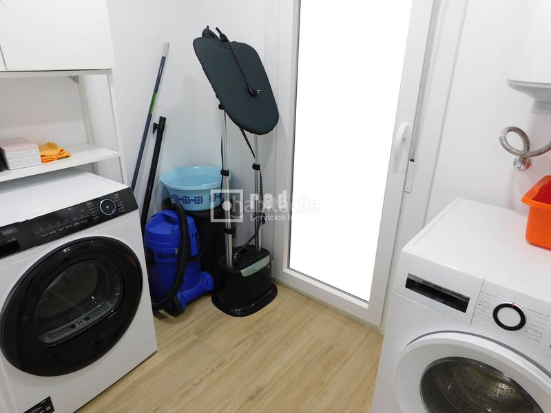 Foto 5c629c44-a2b1-444a-9ebb-e4d153696cef. Casa amb calefacció a Perales del Río Getafe