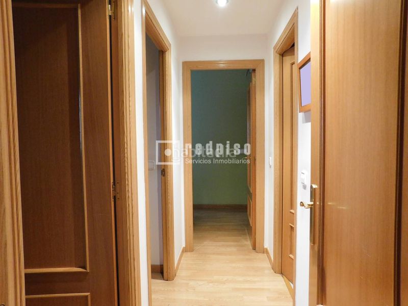 Foto 50a3d8d2-2c5d-4133-b40a-97d0e0977698. Pis amb calefacció aparcament piscina a Butarque Madrid