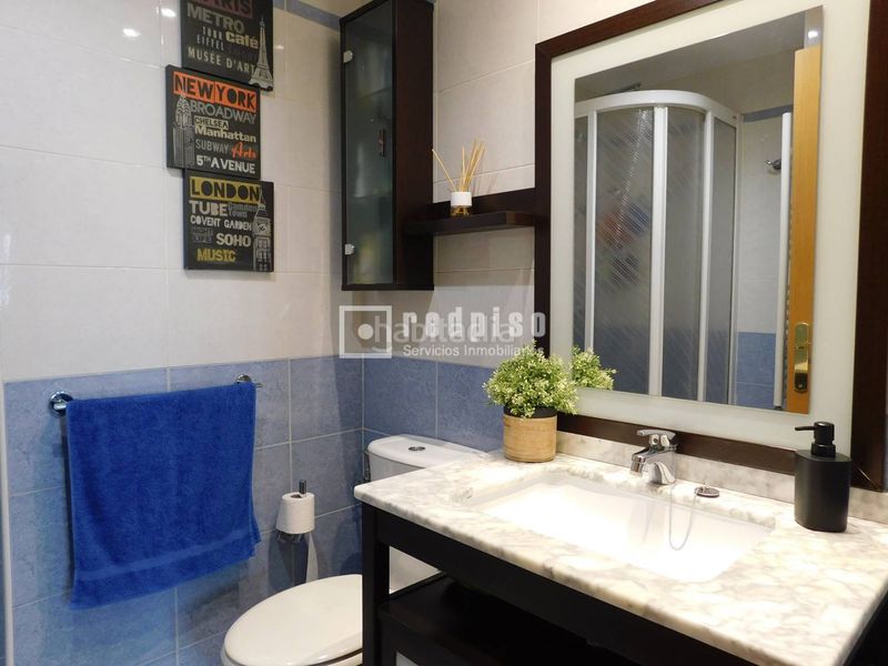 Foto 9b1992c5-6d36-46ac-9e88-e0feab34881a. Pis amb calefacció aparcament piscina a Butarque Madrid