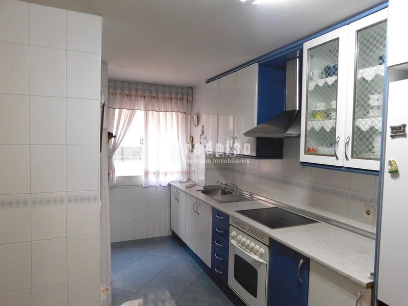 Foto 22adbbad-e613-4e06-8cba-96326e634039. Pis amb calefacció aparcament piscina a Butarque Madrid