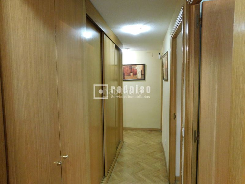 Foto 3a80d93e-ef7f-4799-9614-13837364a1fa. Pis amb calefacció aparcament piscina a Butarque Madrid