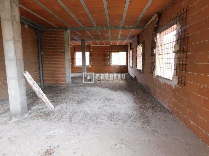 Foto ee469329-250e-46fc-b9e2-92d16bbea818. Local comercial a Perales del Río Getafe