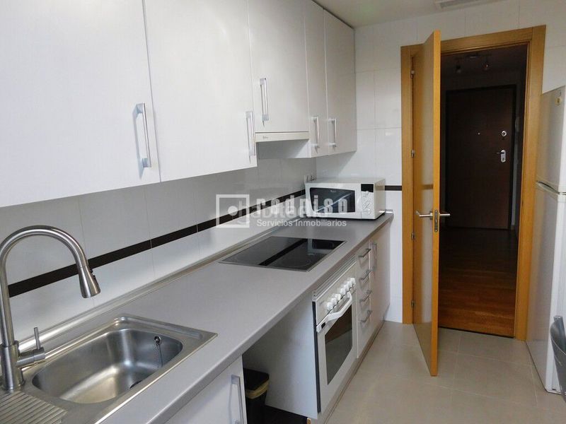 Foto eeede211-9403-4b73-ae10-5e53212e1a36. Rent flat with heating parking pool in Butarque Madrid