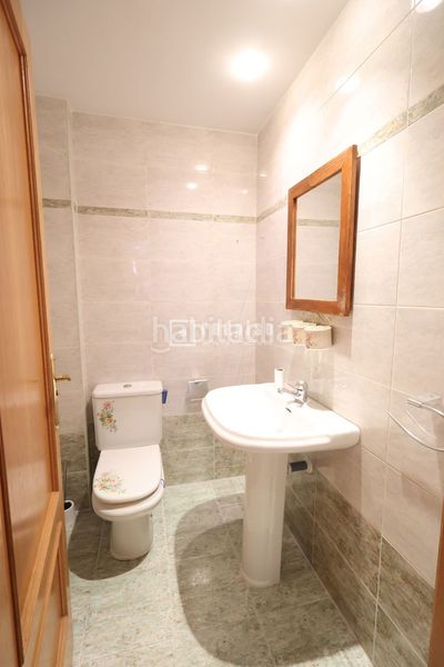 Foto daaba058-0fd4-4bd9-a175-8c50dd015b7a. Dúplex amb calefacció aparcament piscina a Butarque Madrid