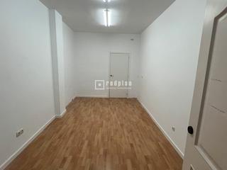 Location Local commercial  Canillejas a vicalvaro. Redpiso alquila local de 22 metros en avenida canillejas a vical