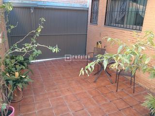 Xalet a Rejas. Redpiso vende magnífico chalet pareado en la zona de rejas, con