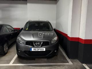 Aparcament cotxe  Rumania. Redpiso vende amplia plaza de garaje de unos 12 metros cuadrados