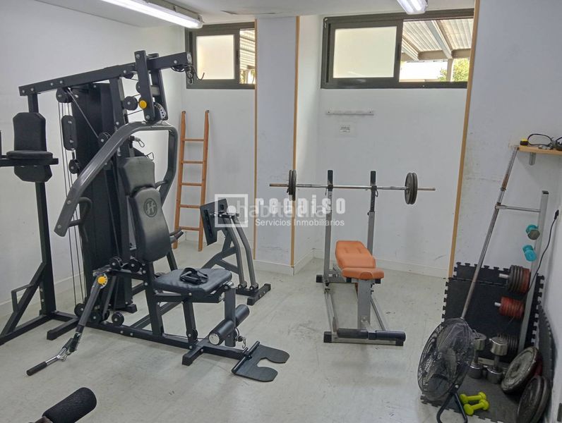 Foto 55a9433a-1094-4a5c-8af9-5ab1685d5781. Rent flat with heating parking pool in Rejas Madrid