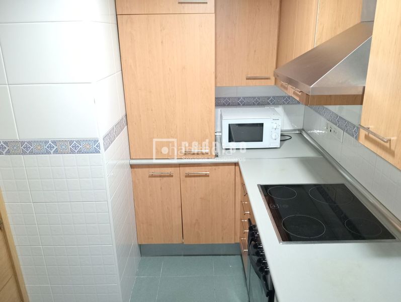 Foto 6878fdba-eab2-406a-be15-f470fbbe8e3e. Rent flat with heating parking pool in Rejas Madrid