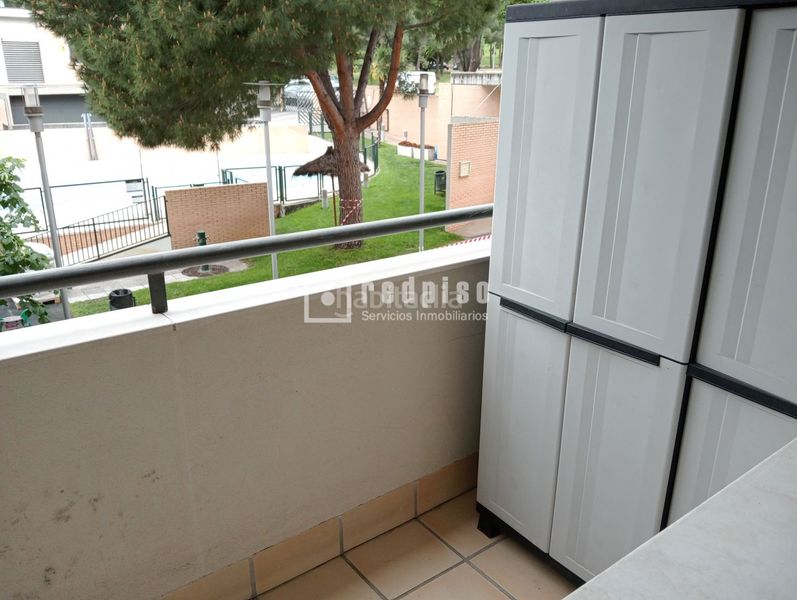 Foto 7b6305c9-a59d-4865-9b85-cabbdc4ae3db. Rent flat with heating parking pool in Rejas Madrid