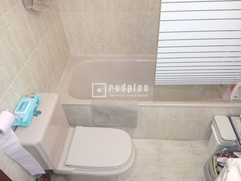 Foto 0ff24e4a-b3a5-4fbf-8180-79d72b8236b9. Pis amb calefacció aparcament piscina a Rosas - Musas Madrid
