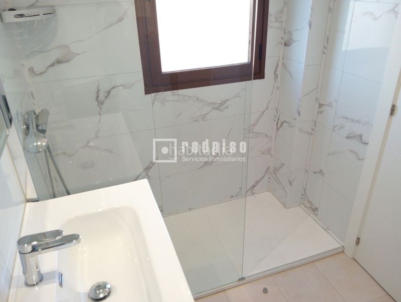 Foto 4d3434cf-7f97-4267-94e7-b1d25a8c7097. Lloguer pis amb calefacció piscina a Rejas Madrid