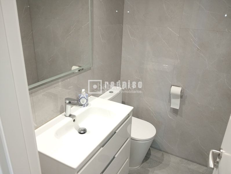 Foto 87084a89-a3fb-4bdc-86b7-3c36f22f93b1. Lloguer pis amb calefacció piscina a Rejas Madrid