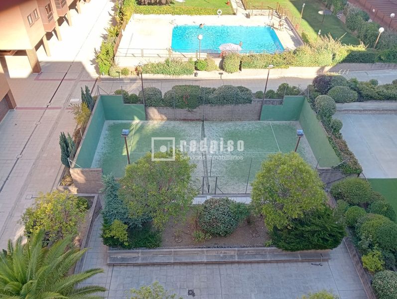 Foto 953f4587-e4cb-4e00-9593-b423fde538e3. Lloguer pis amb calefacció piscina a Rejas Madrid