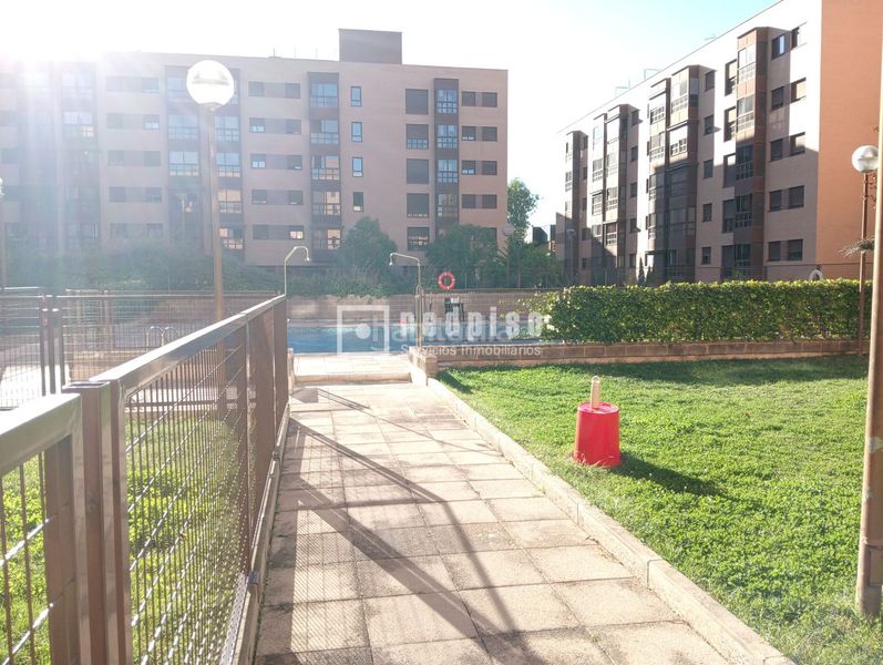 Foto a54c3001-fbba-42a9-bfde-6205bf52ce60. Lloguer pis amb calefacció piscina a Rejas Madrid