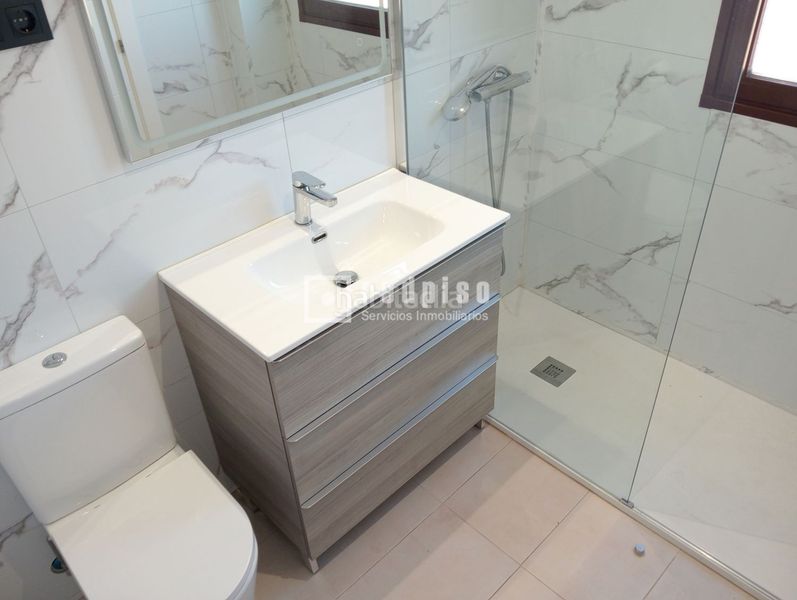 Foto ce55c8dc-e2cd-4825-a06d-3cc5776d14c9. Lloguer pis amb calefacció piscina a Rejas Madrid