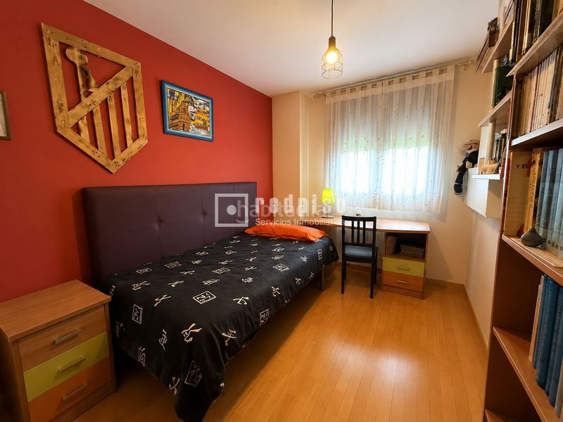 Foto 074fa33e-0f80-4132-8064-5fece1935765. Pis amb calefacció aparcament piscina a Las Tablas Madrid