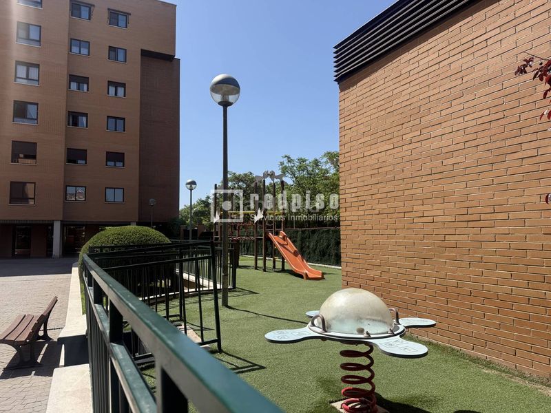 Foto 394d20a5-1925-4e05-acde-bd5544ae7a1c. Flat with heating parking pool in Las Tablas Madrid
