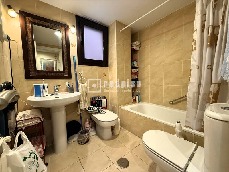 Foto 4c12f082-a6da-414c-afc9-92e72efd2873. Flat with heating parking pool in Las Tablas Madrid