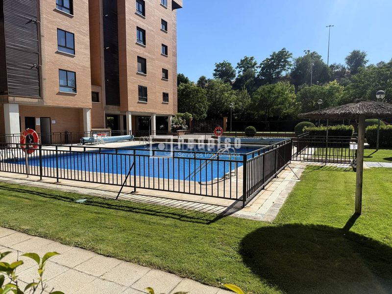 Foto 9a35dc4e-a37d-4141-bfa7-084812903341. Pis amb calefacció aparcament piscina a Las Tablas Madrid