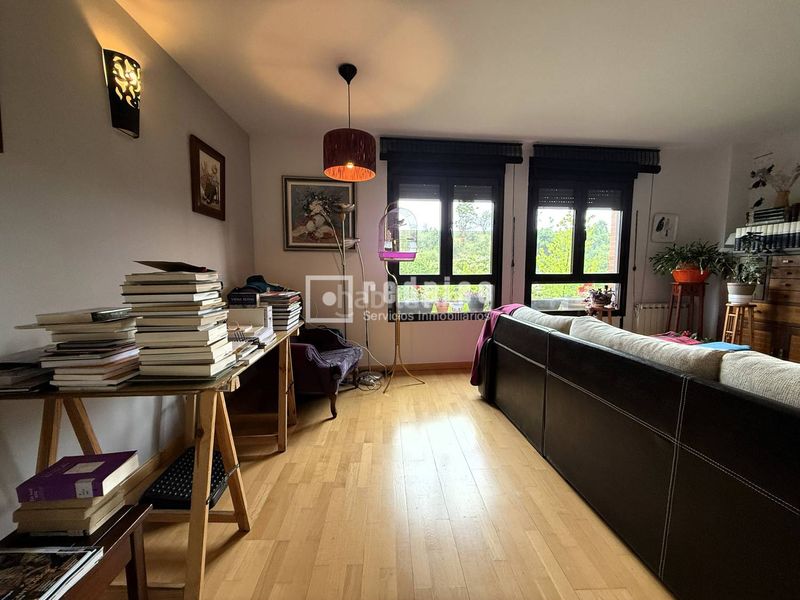 Foto c0072305-f4af-41d1-b1b0-7522eaa1620c. Flat with heating parking pool in Las Tablas Madrid