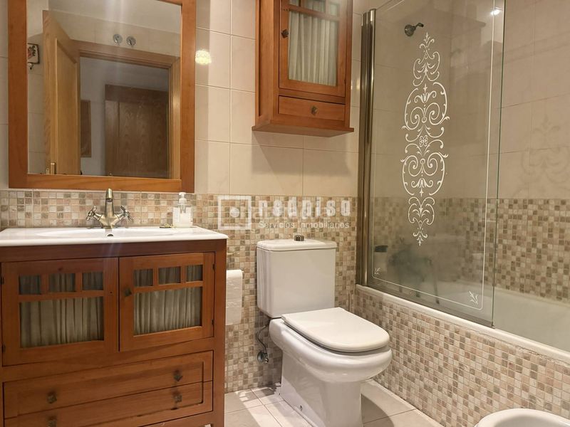 Foto 343a851c-b4bd-4ac5-88bb-dda7c11e4529. Flat with heating parking pool in Las Tablas Madrid