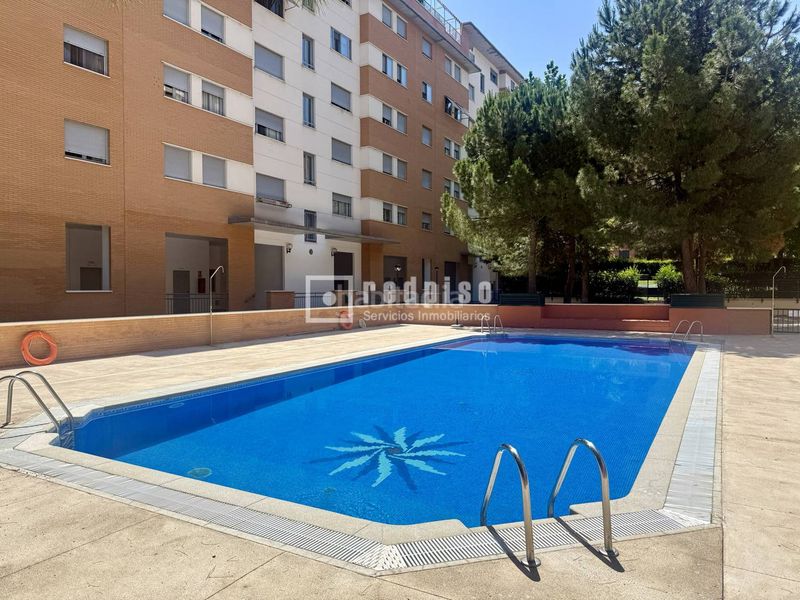 Foto b55ef5bf-626b-4b59-b58a-38ca995aa69c. Pis amb calefacció aparcament piscina a Las Tablas Madrid