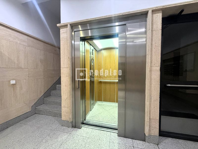 Foto cbcae8c4-196e-4cbd-a093-81666a73bf94. Flat with heating parking pool in Las Tablas Madrid