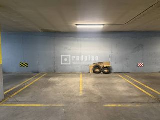 Lloguer Aparcament cotxe a Las Tablas. Oportunidad en las tablas! se alquila espaciosa plaza de garaje