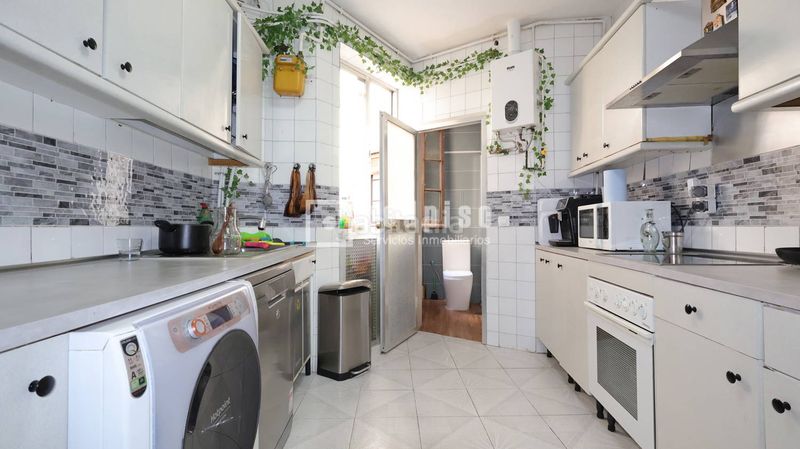 Foto 0c99d0e3-a6ba-480a-8b06-8b5a2fc2024b. Etagenwohnung mit heizung in Universidad-Malasaña Madrid