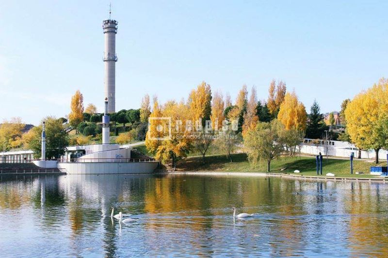 Foto c789132a-5d98-4f22-870f-3adb43315ab2. Pis amb calefacció aparcament a Segunda Fase Tres Cantos