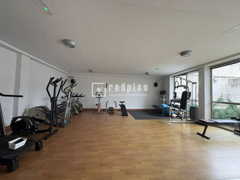Foto 6c290a3f-9210-46da-9df4-c40656aebd48. Loft amb calefacció aparcament piscina a Zona Industrial Tres Cantos