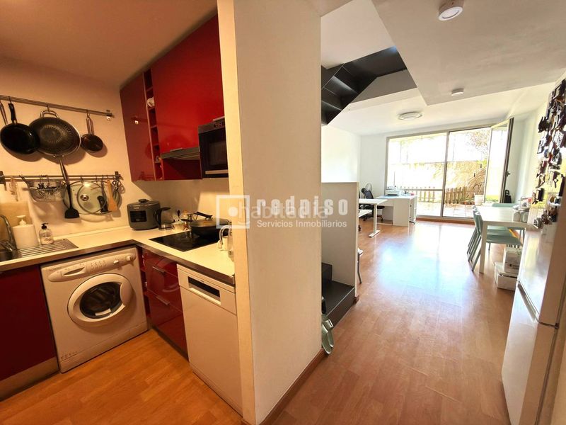 Foto 8e11ce70-811d-4dd7-a2b4-9fffc5d15cb8. Loft amb calefacció aparcament piscina a Zona Industrial Tres Cantos