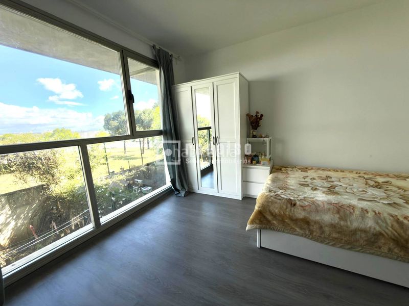 Foto 96c8bd98-83f8-4a0c-a400-9eb37fe1e1c1. Loft amb calefacció aparcament piscina a Zona Industrial Tres Cantos
