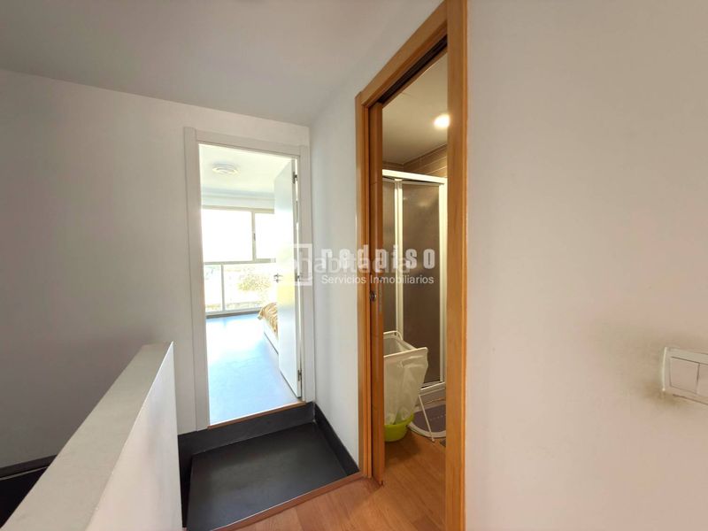 Foto e6a8dd40-a940-4d5f-b57d-b2765107cb36. Loft amb calefacció aparcament piscina a Zona Industrial Tres Cantos