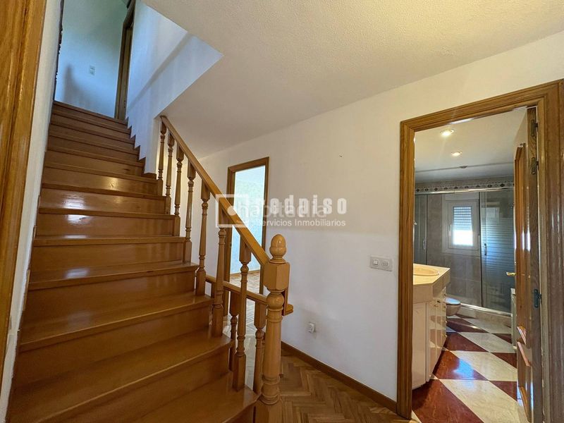 Foto 0813ab86-f8d0-496d-ad7d-05dbc58e097b. Chalet en Estación-Centro Tres Cantos