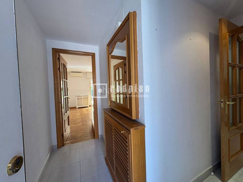 Foto cfbb31dc-a705-4cf2-bf7b-e336f7e7a7e2. Chalet en Estación-Centro Tres Cantos