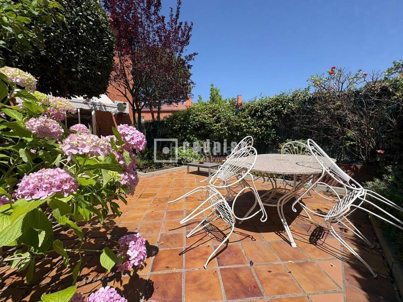 Foto dfd6c0cb-1a77-4c3a-a379-6665227f3147. Chalet en Estación-Centro Tres Cantos