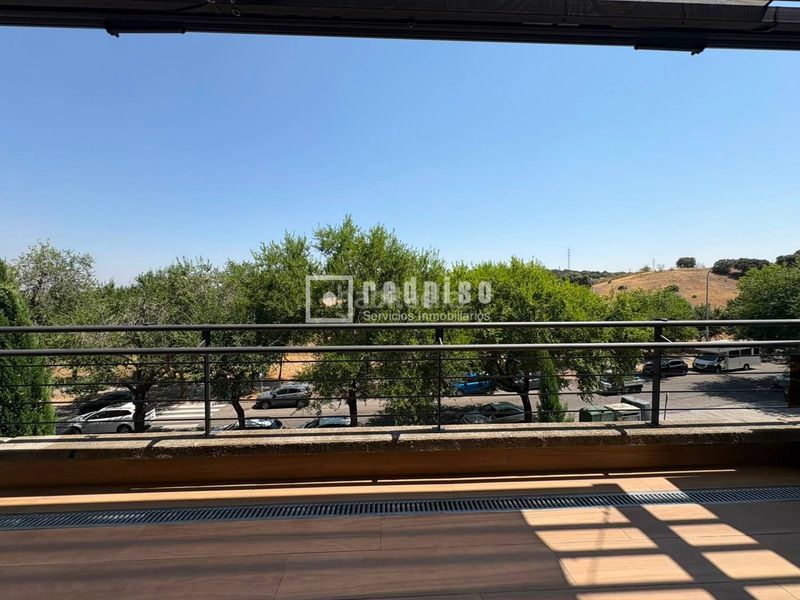 Foto 73d225ae-1f7a-49f3-abf3-f99f95514e9c. Loft amb calefacció aparcament piscina a Zona Industrial Tres Cantos