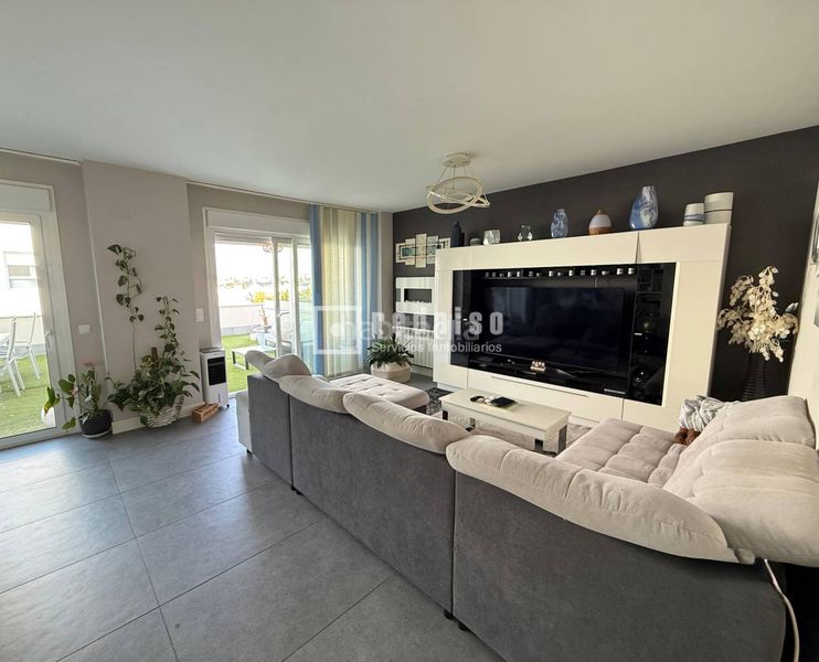 Foto ee713b5d-423d-4ebd-9770-e143ef4cfba7. Chalet with heating parking in primera fase-nuevo Tres Cantos Tres Cantos