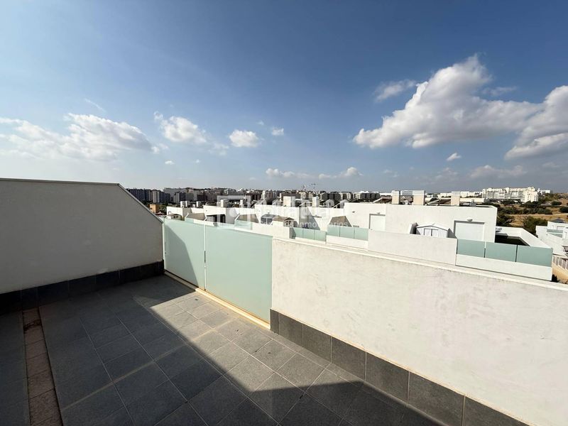 Foto f3af0780-684f-4c24-9a0a-4ec0d91d03de. Chalet with heating parking in primera fase-nuevo Tres Cantos Tres Cantos