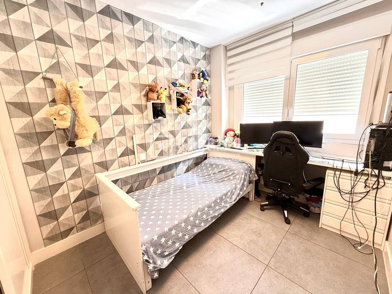 Foto f65a0798-349e-4b85-8be2-c518ae3f50d8. Chalet with heating parking in primera fase-nuevo Tres Cantos Tres Cantos
