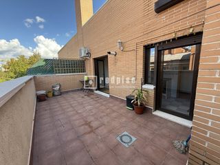 Attique à Casco Histórico de Vallecas. Atico en congosto