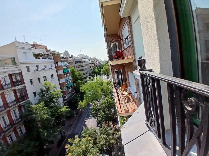 Foto 6d98dc46-2df3-4722-9042-ddea689cf2ea. Alquiler piso magnífico piso señorial en alquiler. calle ferraz. en Madrid
