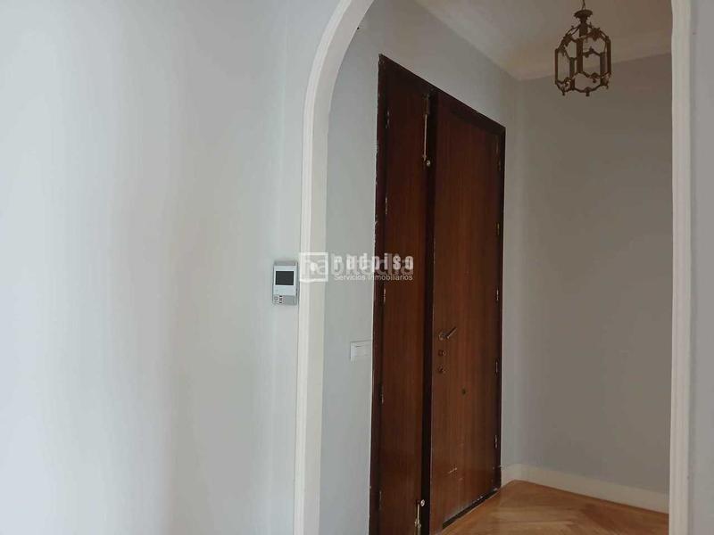 Foto 90aa78cd-df8f-4391-b00b-b1e268f9cb65. Alquiler piso magnífico piso señorial en alquiler. calle ferraz. en Madrid