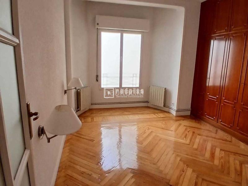 Foto 92067333-9159-4d4a-be59-fc99ebbdc536. Alquiler piso magnífico piso señorial en alquiler. calle ferraz. en Madrid