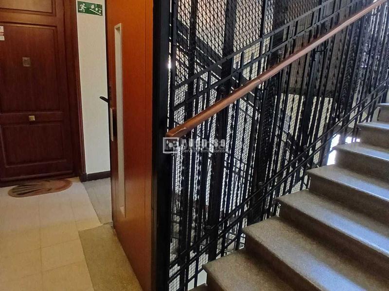 Foto 9a2d48da-e3f7-4c12-8e1d-0d8135c5ba30. Alquiler piso magnífico piso señorial en alquiler. calle ferraz. en Madrid